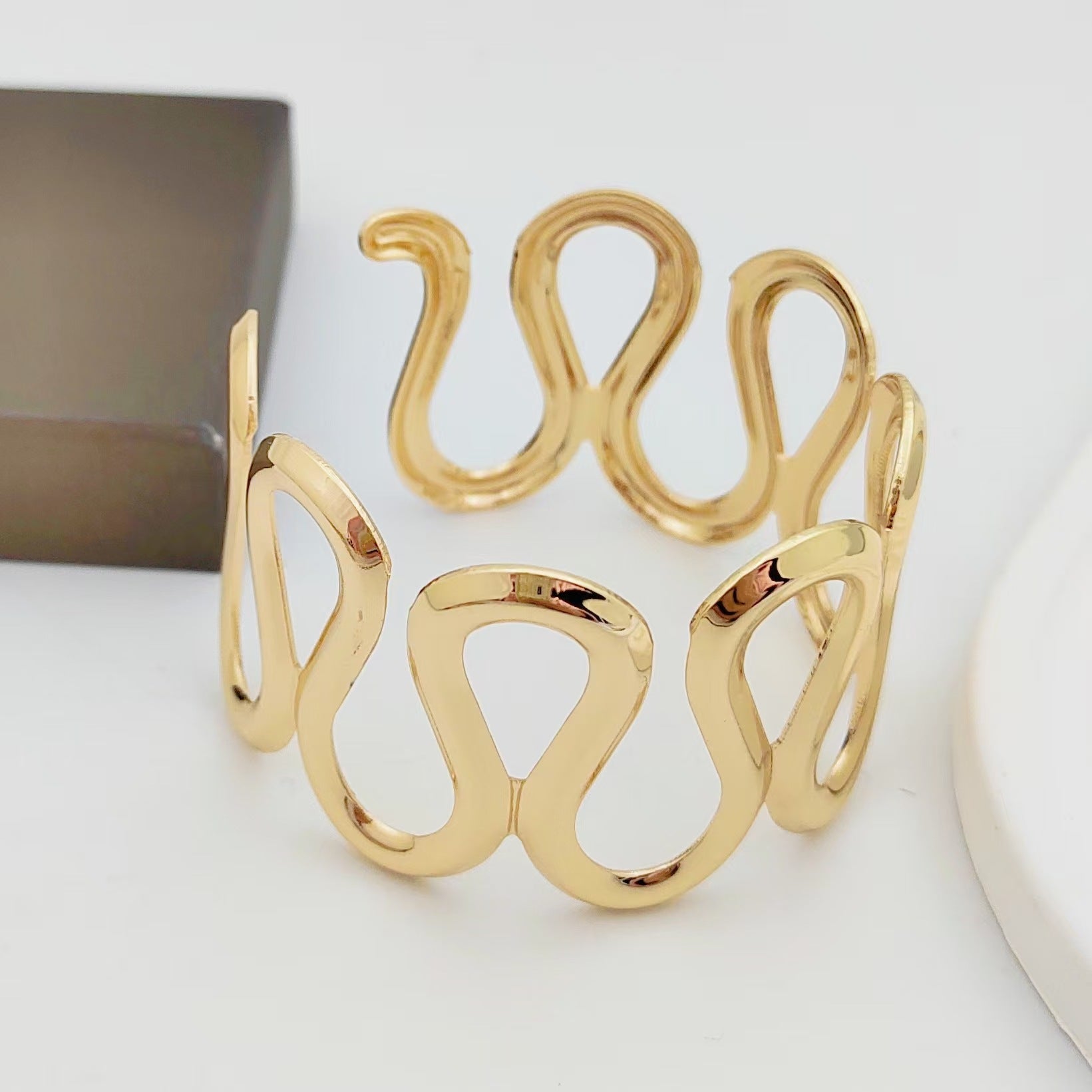 Wholesale wide hammered pleated golden bracelet